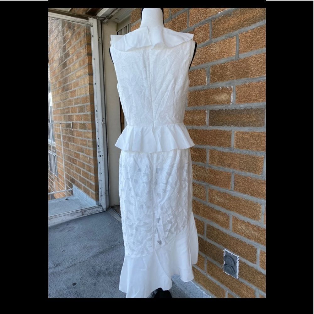 Finders keepers Kindred White Asymmetric midi - Picture 10 of 12